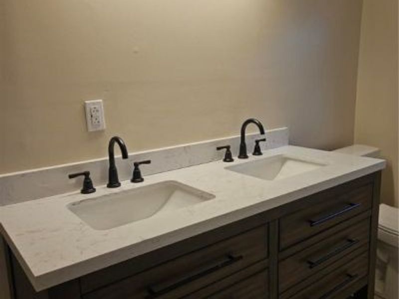 436 Cole Avenue, Akron, OH 44301 Photo 14