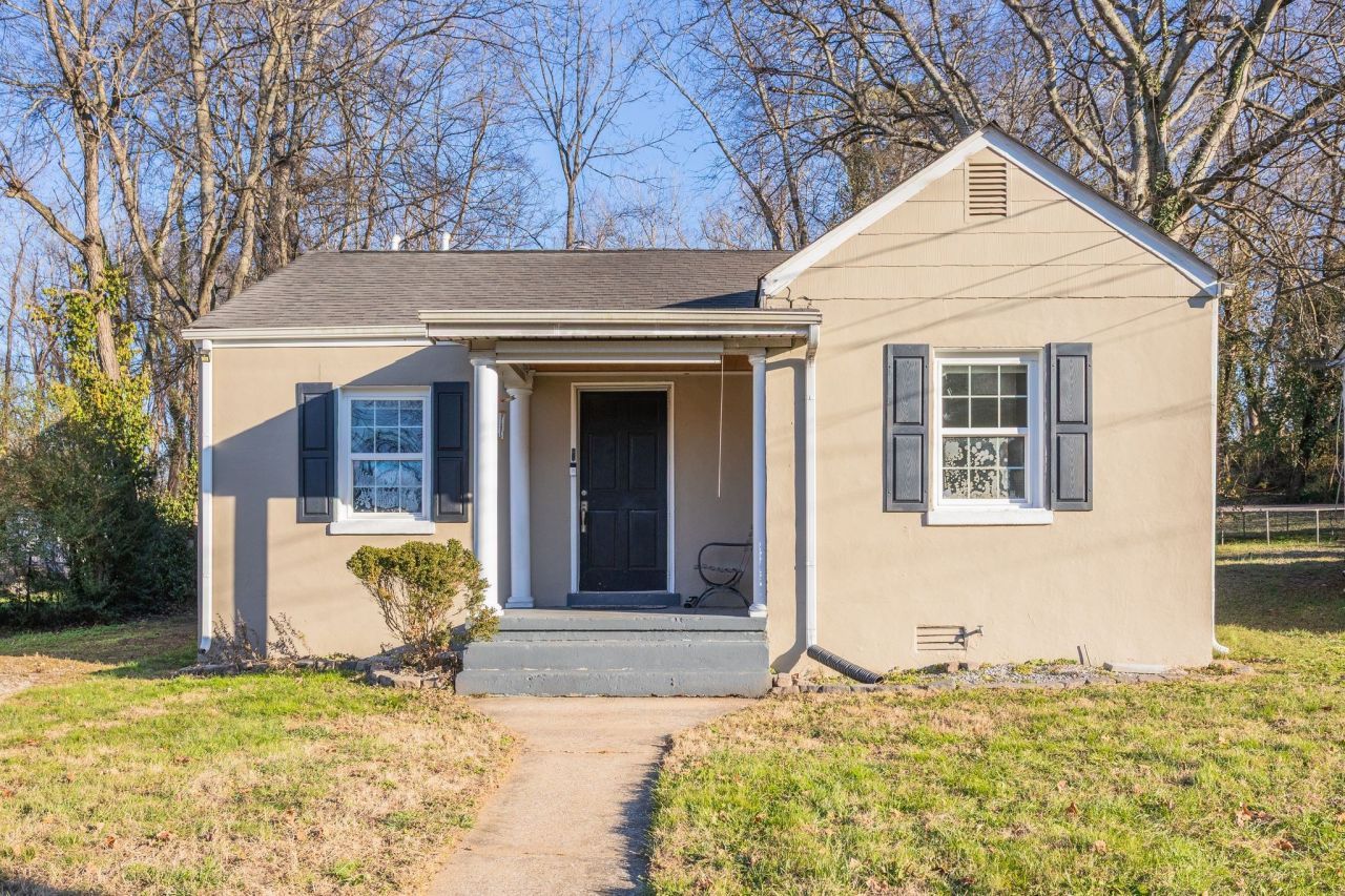 1019 E Valley Dr, Columbia, TN 38401 Main Photo