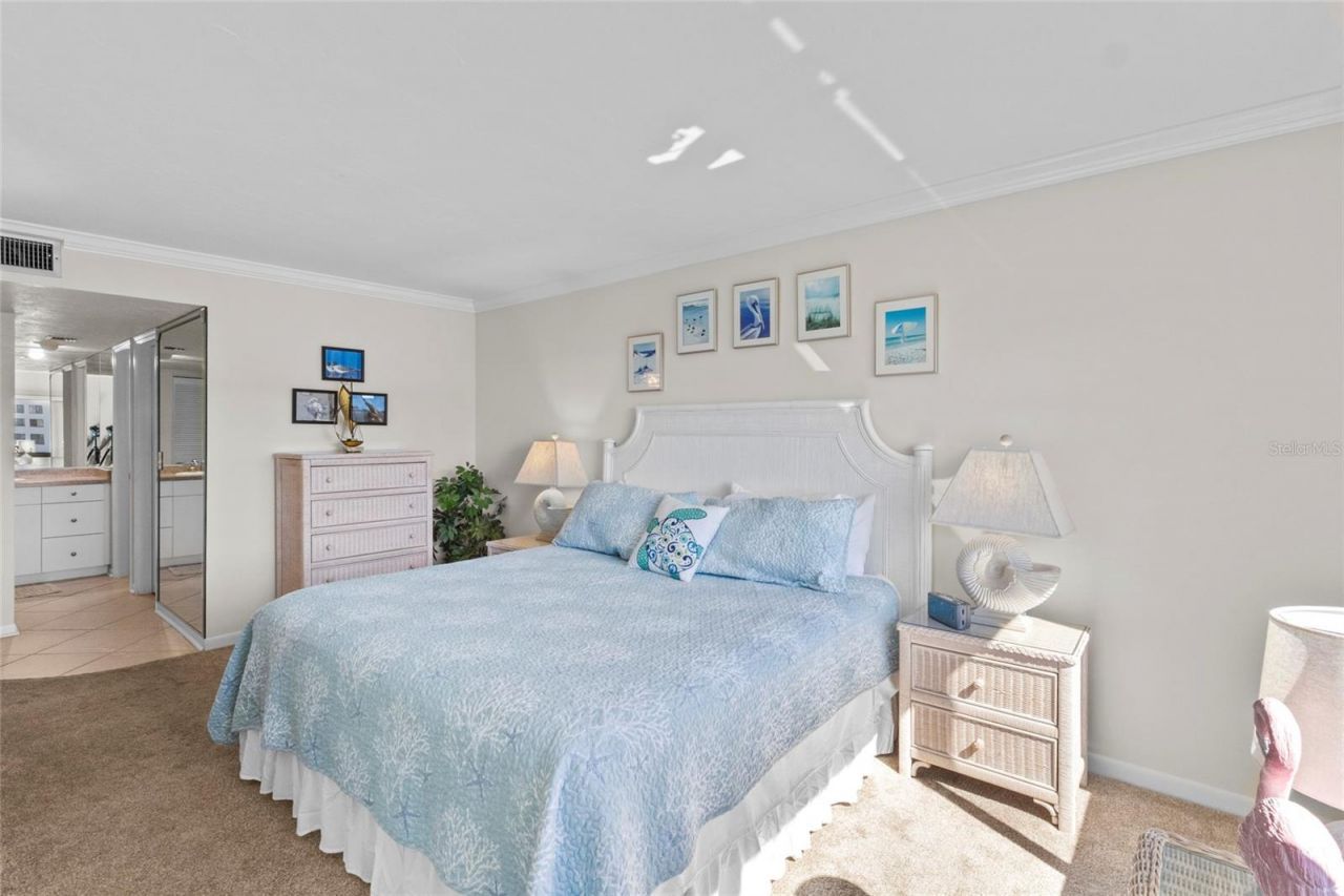 6236 Midnight Pass Road, Unit 305, Sarasota, FL 34242 Photo