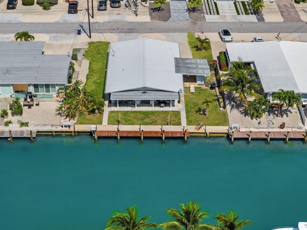 261 - 271 9th Street, KEY COLONY, FL 33051