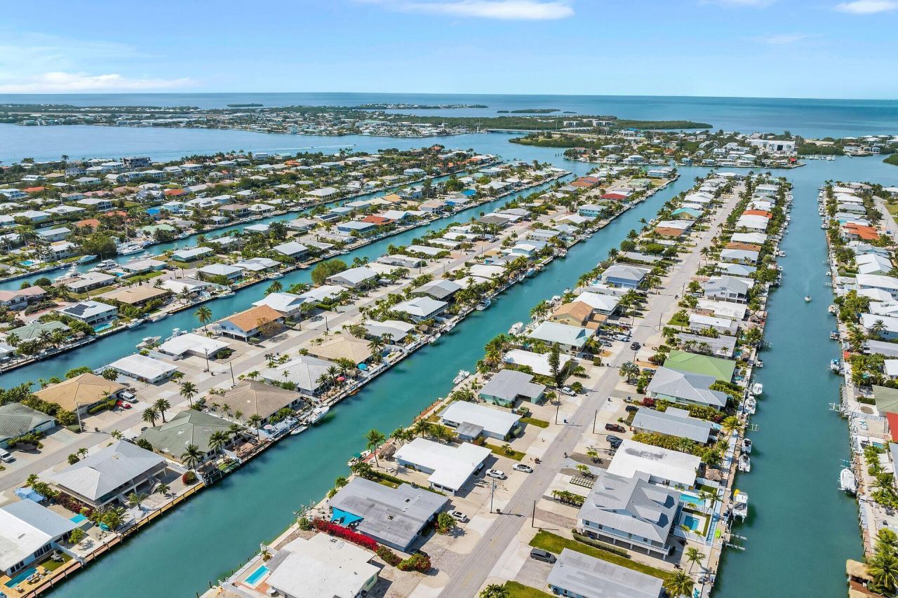 261 - 271 9th Street, Key Colony, FL 33051 Photo