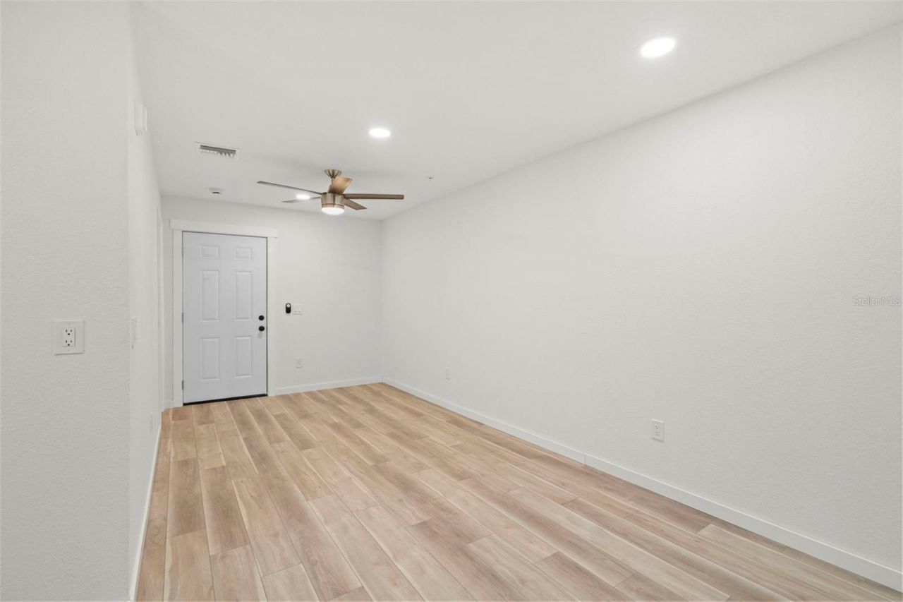 3103 16th Street N, Saint Petersburg, FL 33704 Photo