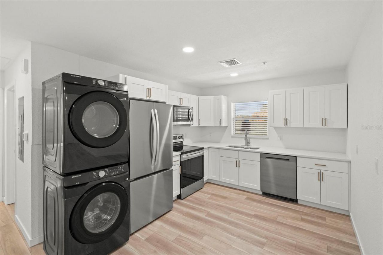 3103 16th Street N, Saint Petersburg, FL 33704 Photo