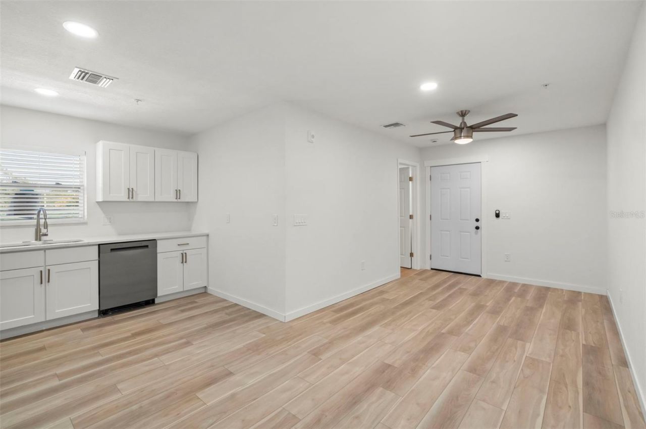 3103 16th Street N, Saint Petersburg, FL 33704 Photo