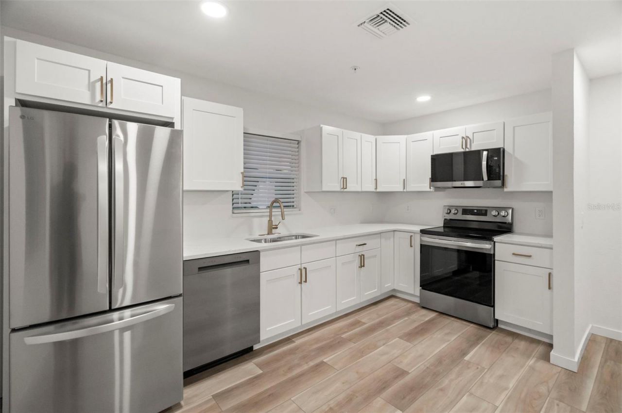 3103 16th Street N, Saint Petersburg, FL 33704 Photo