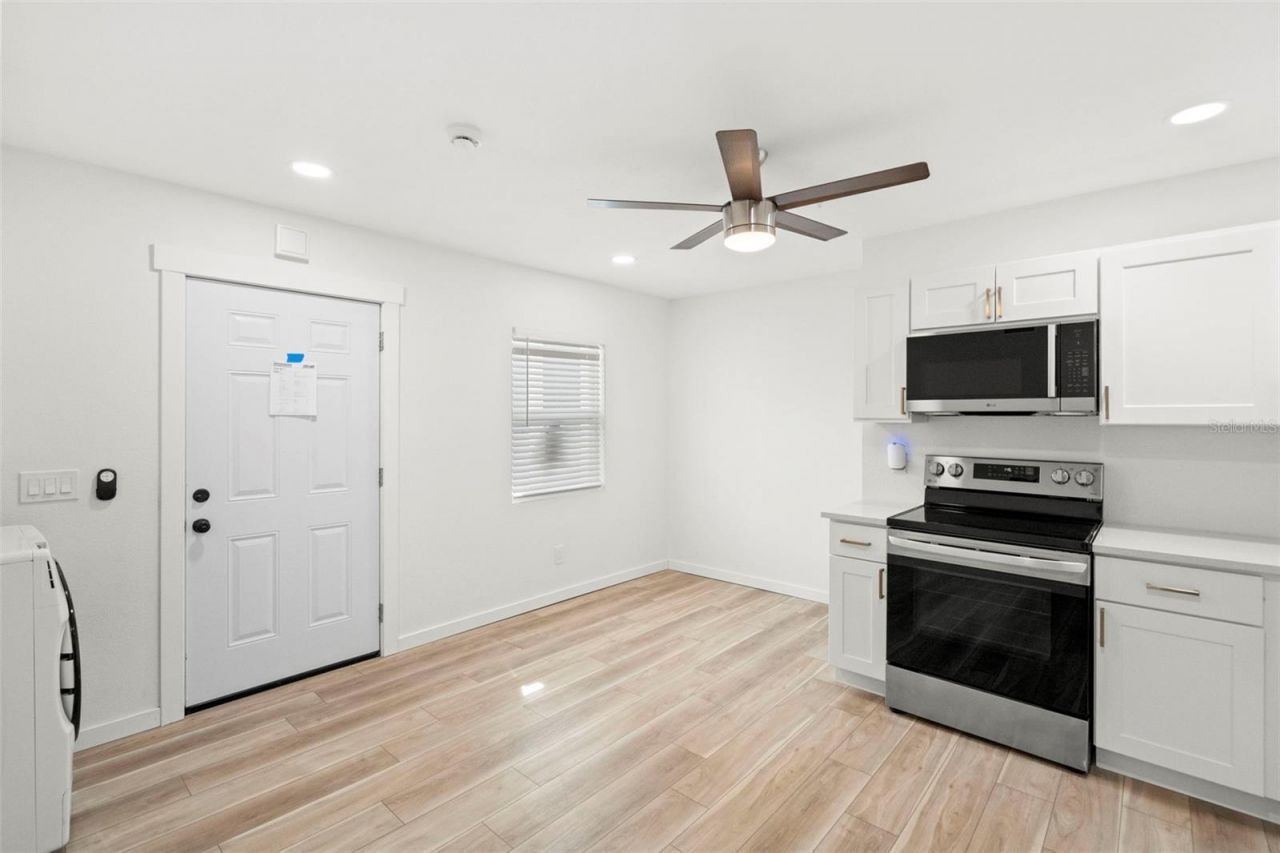 3103 16th Street N, Saint Petersburg, FL 33704 Photo