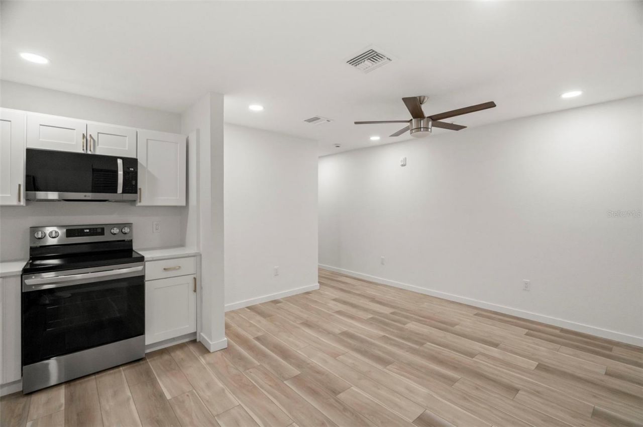 3103 16th Street N, Saint Petersburg, FL 33704 Photo