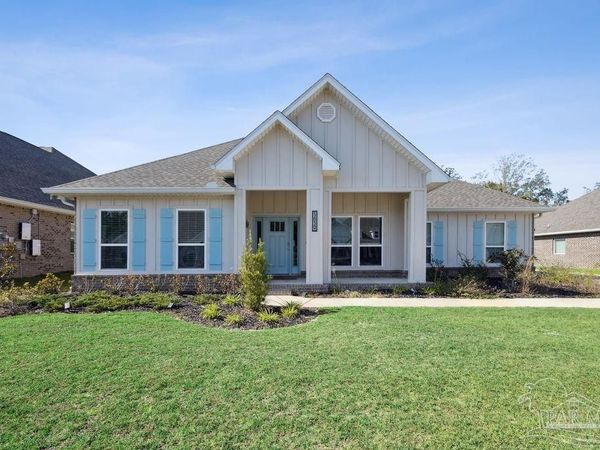 5659 Blake Ln, Pace, FL 32571