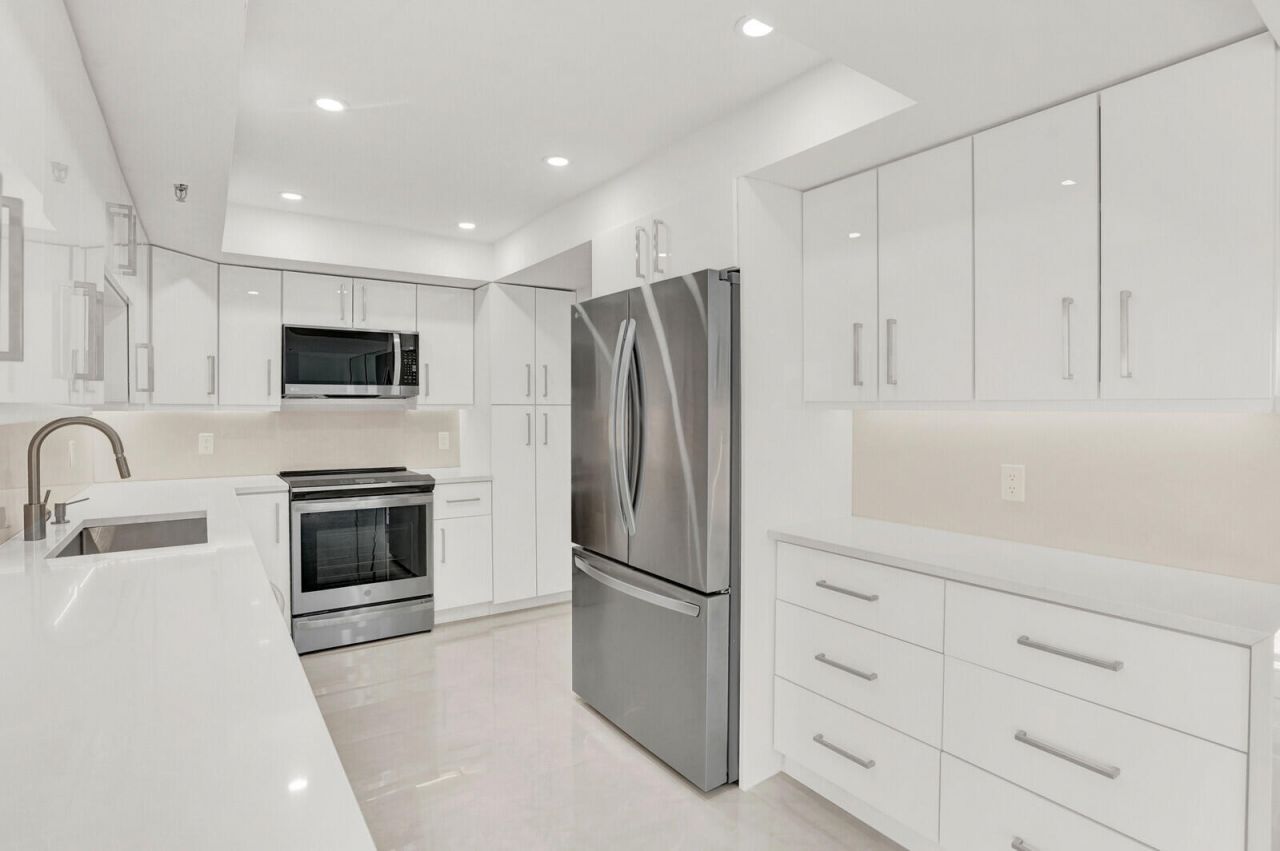 2697 N Ocean Boulevard, Unit F-604, Boca Raton, FL 33431 Photo