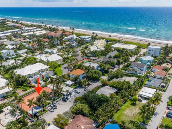 11 Tropical Drive, Unit 4, Ocean Ridge, FL 33435