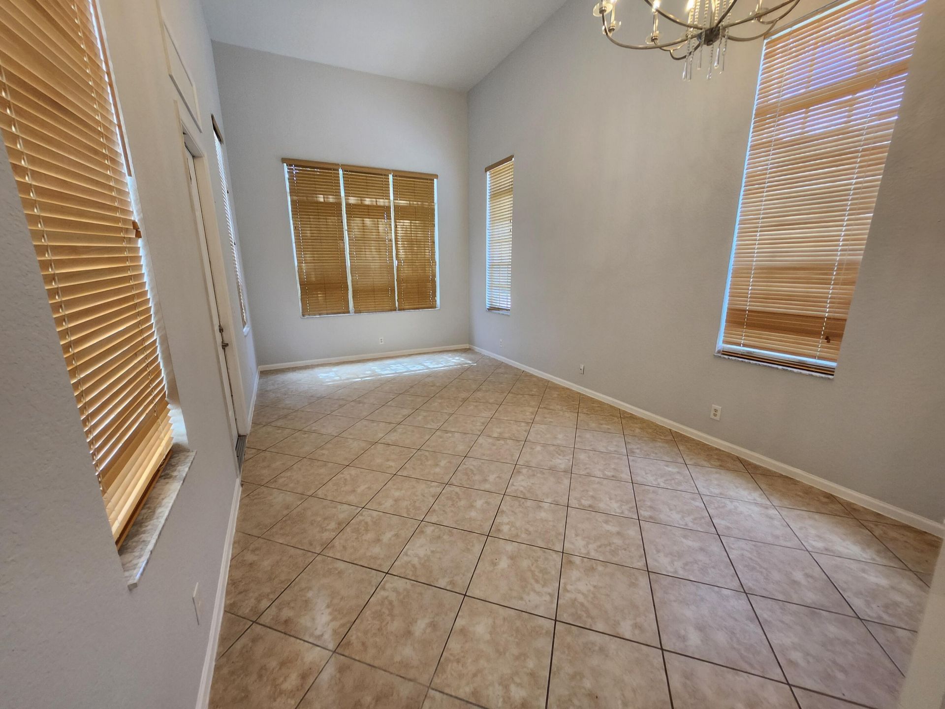 2413 NW 7th Street, Boynton Beach, FL 33426 Photo