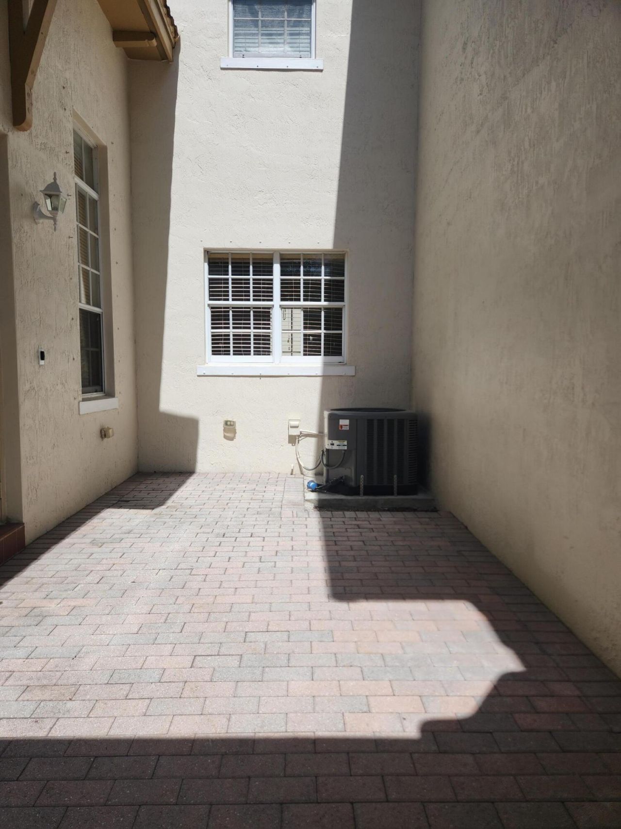 2413 NW 7th Street, Boynton Beach, FL 33426 Photo