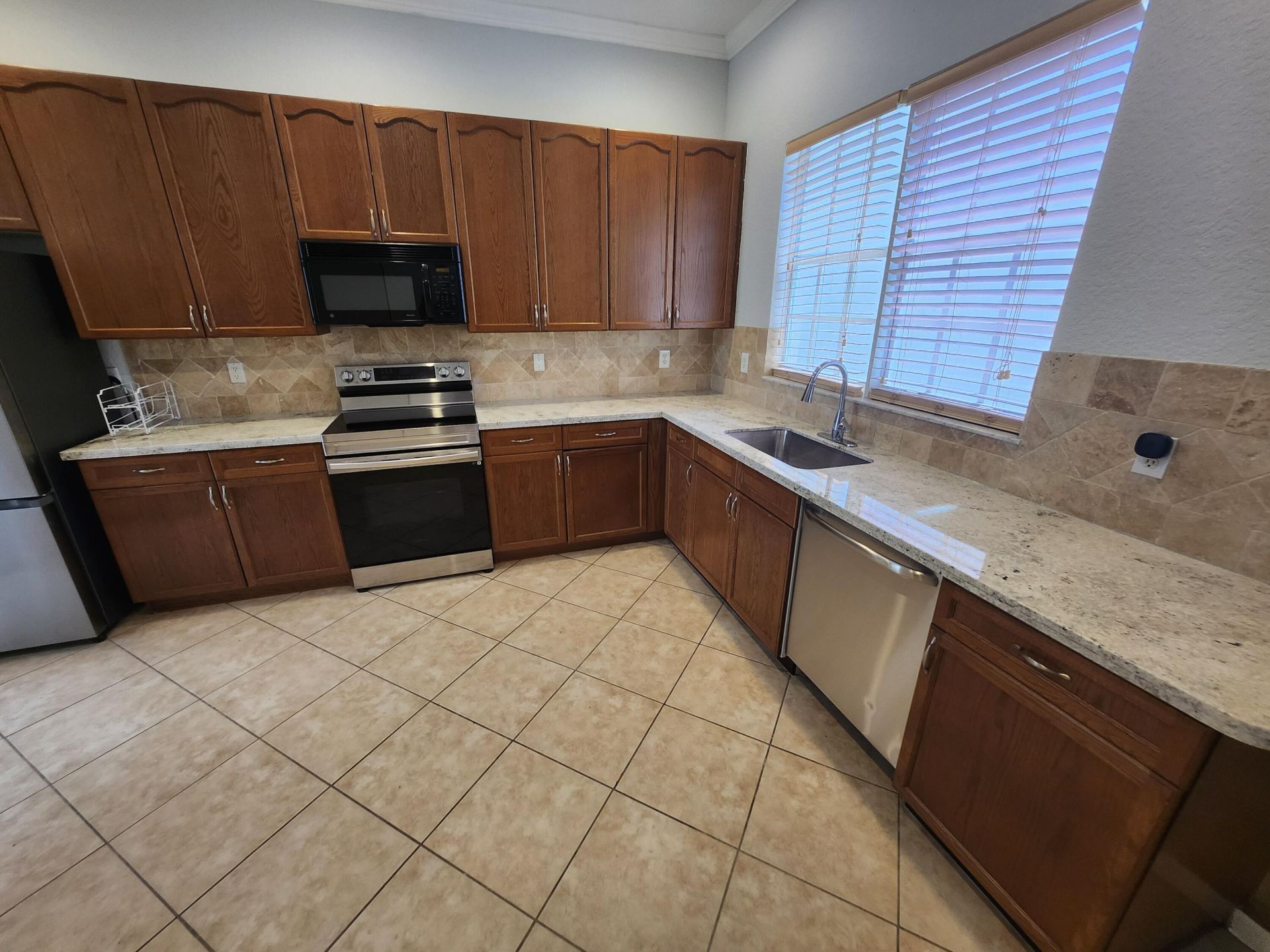 2413 NW 7th Street, Boynton Beach, FL 33426 Photo