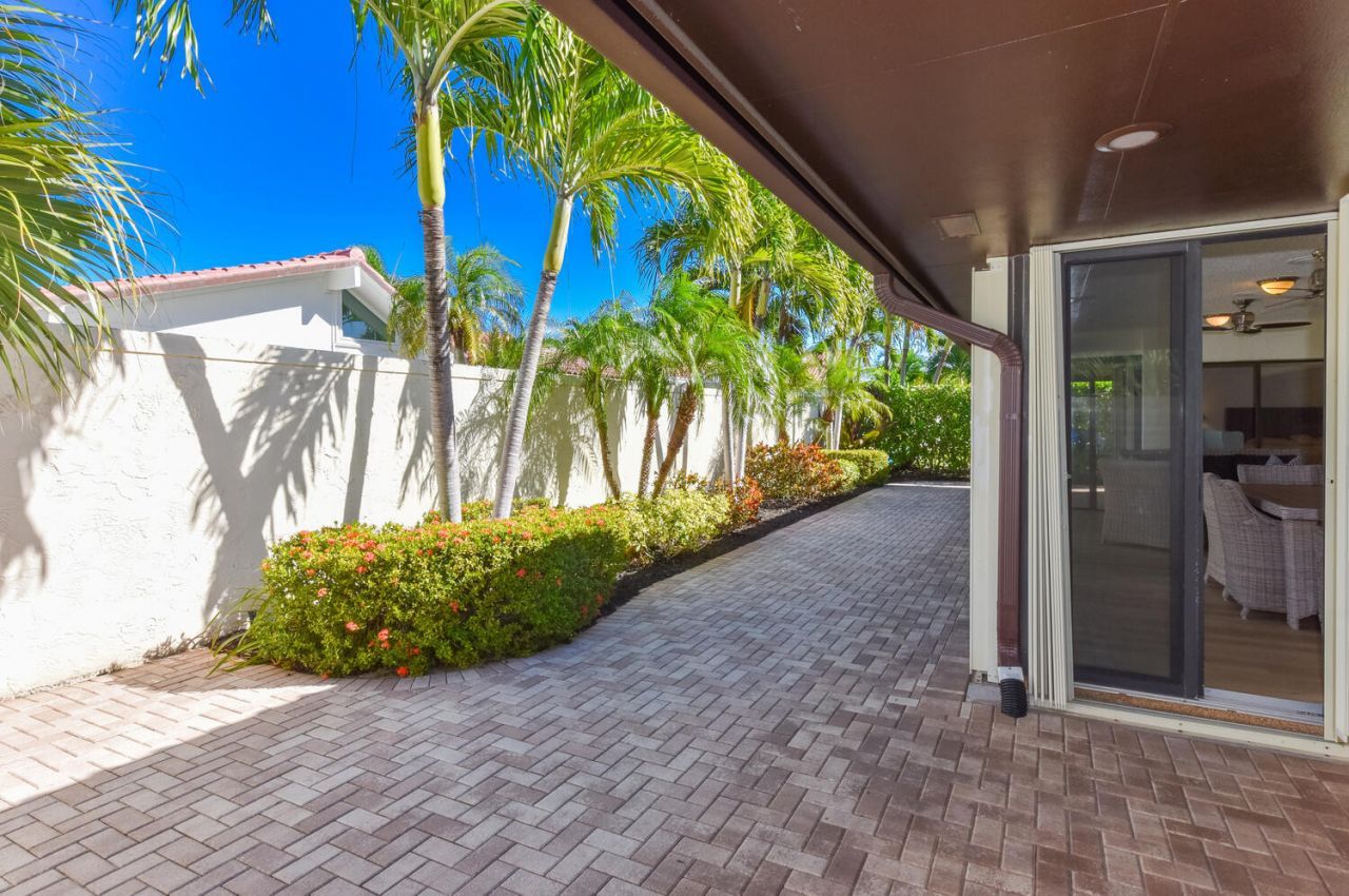 1469 Via Privada, Jupiter, FL 33477 Photo