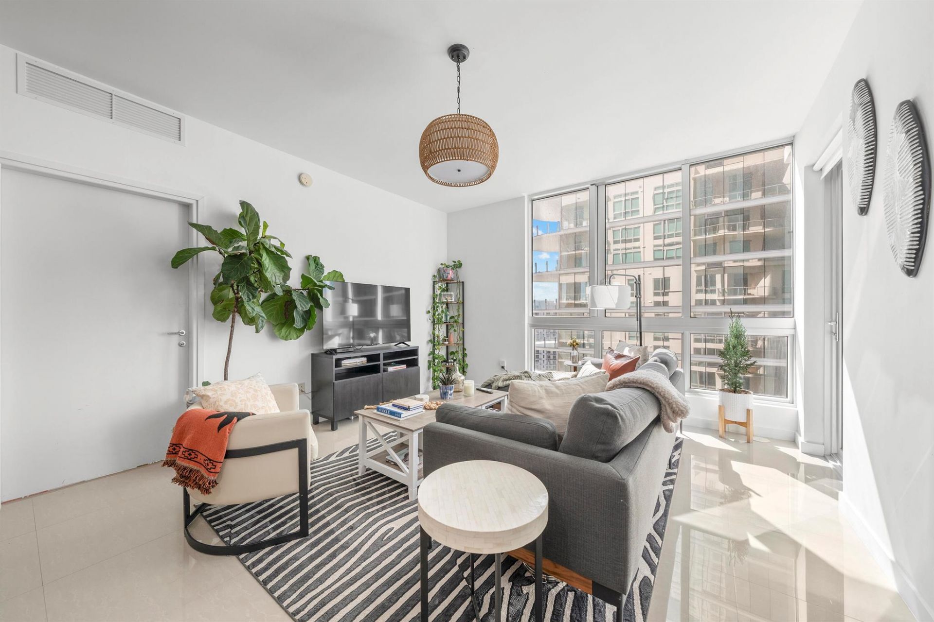 300 S Biscayne Boulevard, Unit T-3604, Miami, FL 33131 Photo