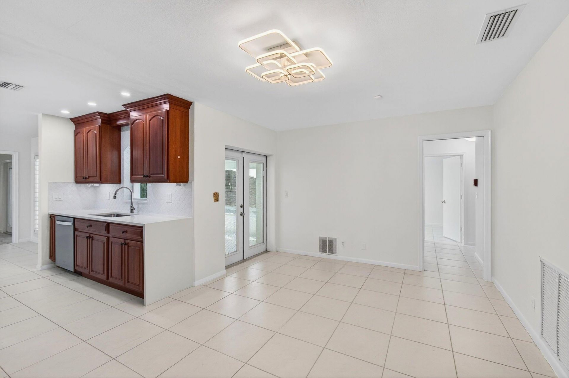 699 NW 16th Avenue, Boca Raton, FL 33486 Photo