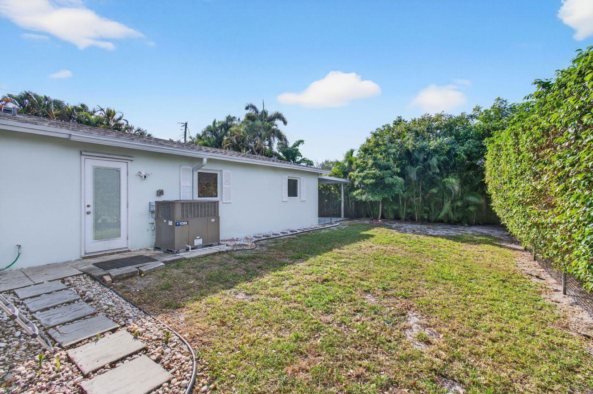 699 NW 16th Avenue, Boca Raton, FL 33486 Photo