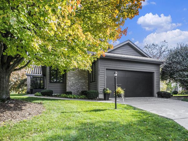 1875 Wedgefield Court SE, Unit 37, Caledonia, MI 49316