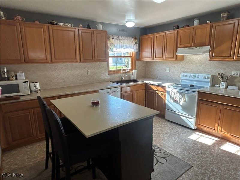 621 Franklin Avenue, Conesville, OH 43811 Photo 6