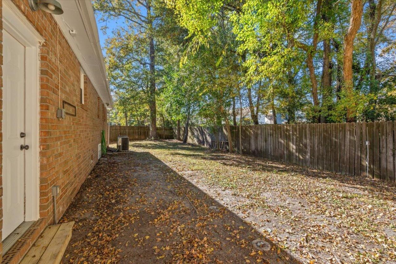 21 Pratt Street Photo 29