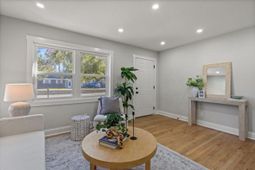 21 Pratt Street photo 4