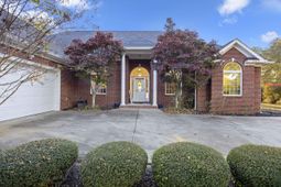 102 Cooper Drive photo 4