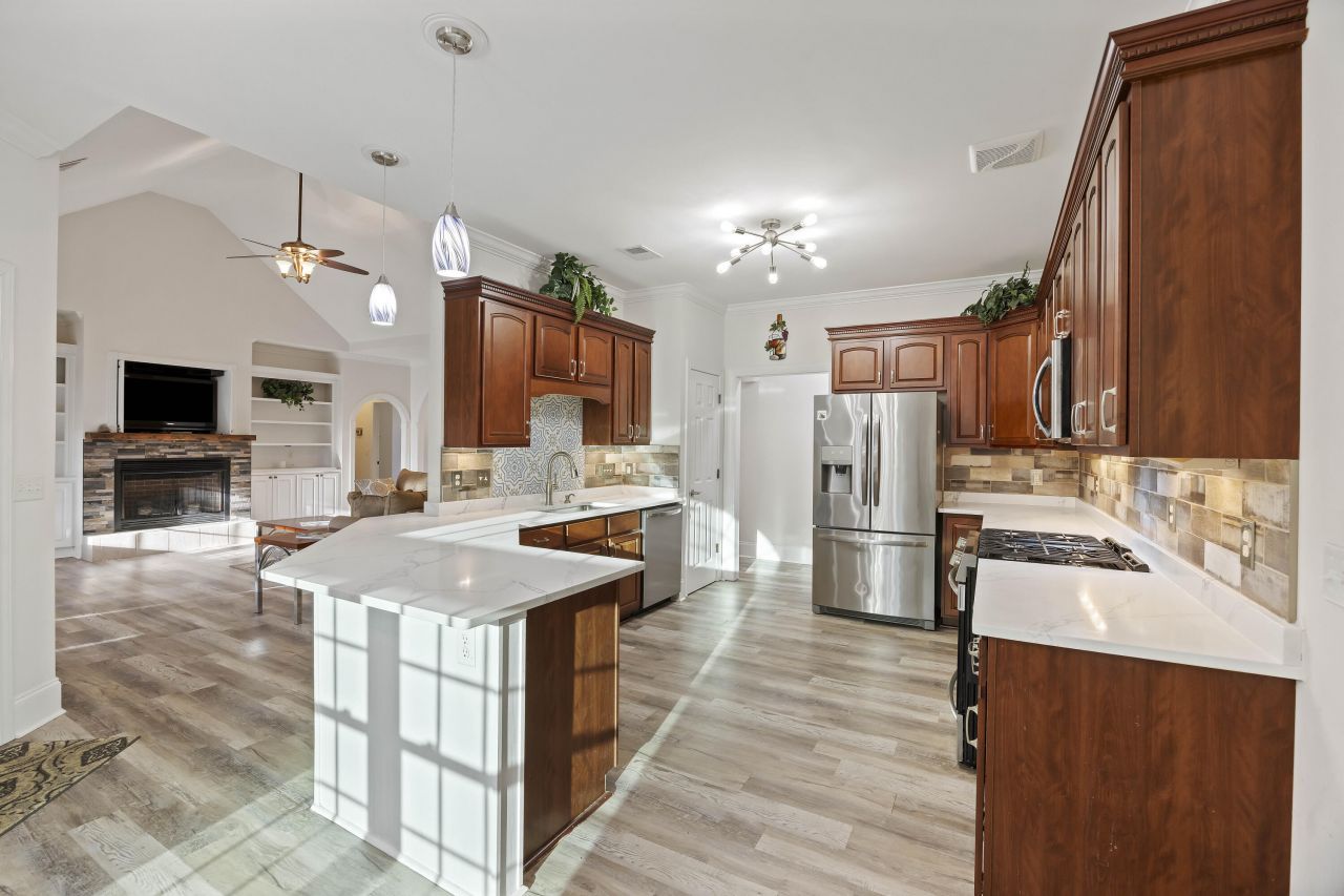 102 Cooper Drive Photo 24