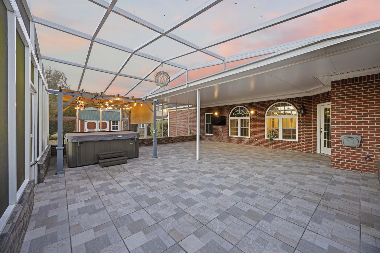 102 Cooper Drive Photo 36