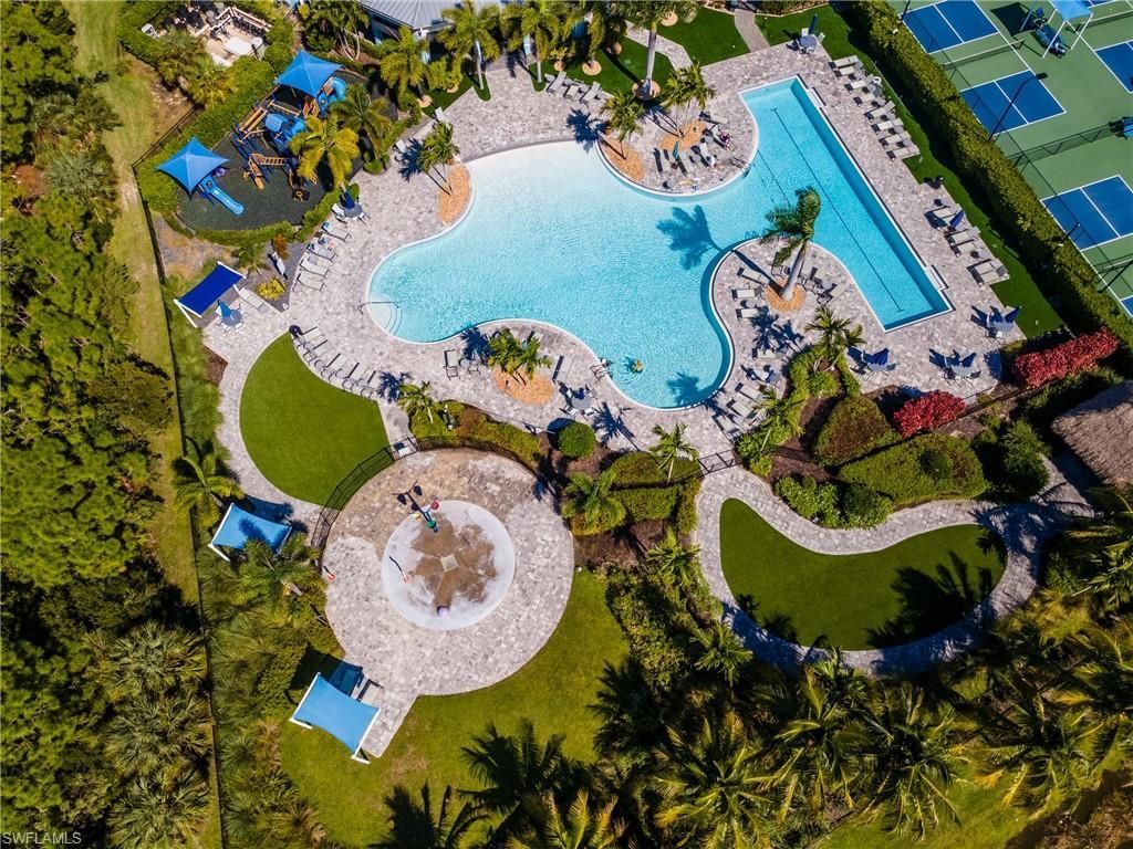 3239 Baravaldo Cir, Cape Coral, FL 33909 Photo