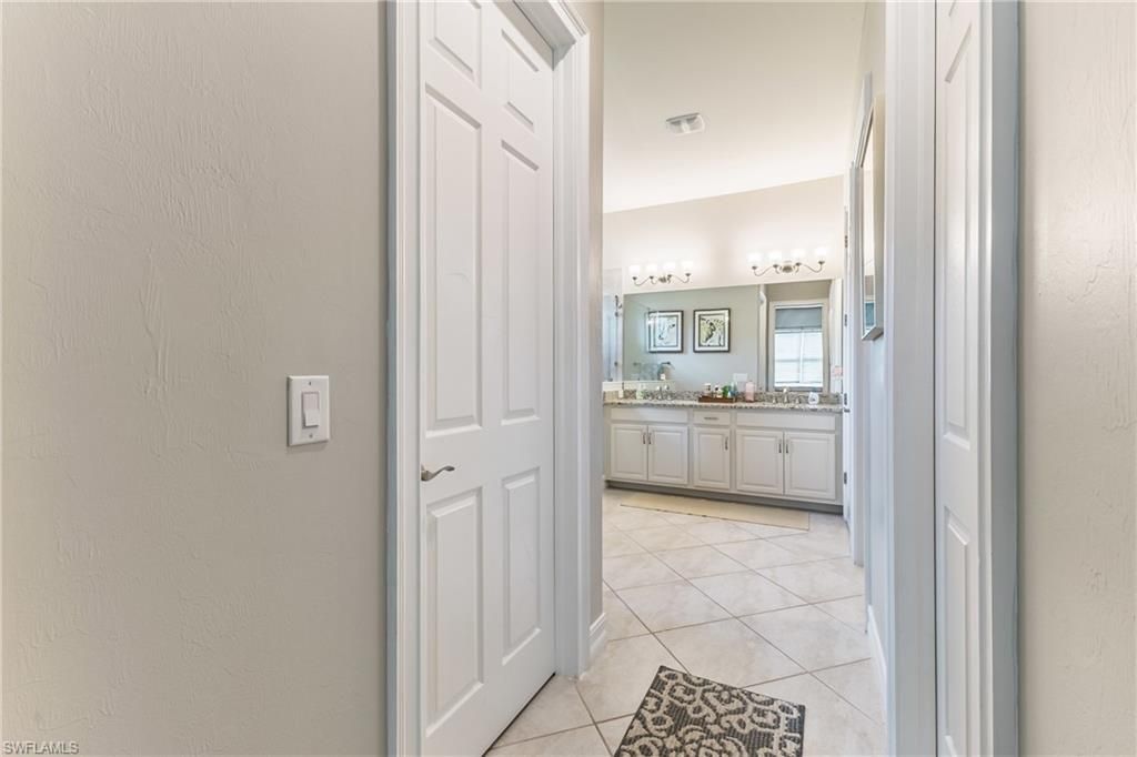 3239 Baravaldo Cir, Cape Coral, FL 33909 Photo