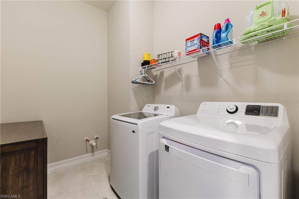 3239 Baravaldo Cir, Cape Coral, FL 33909 Photo