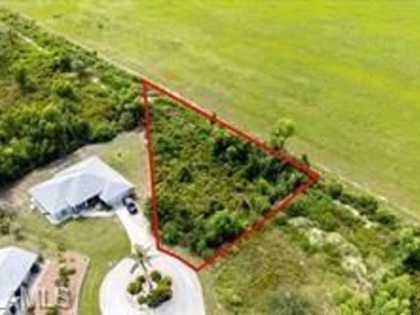 4487 Pine Hill CT, OTHER, FL 33956