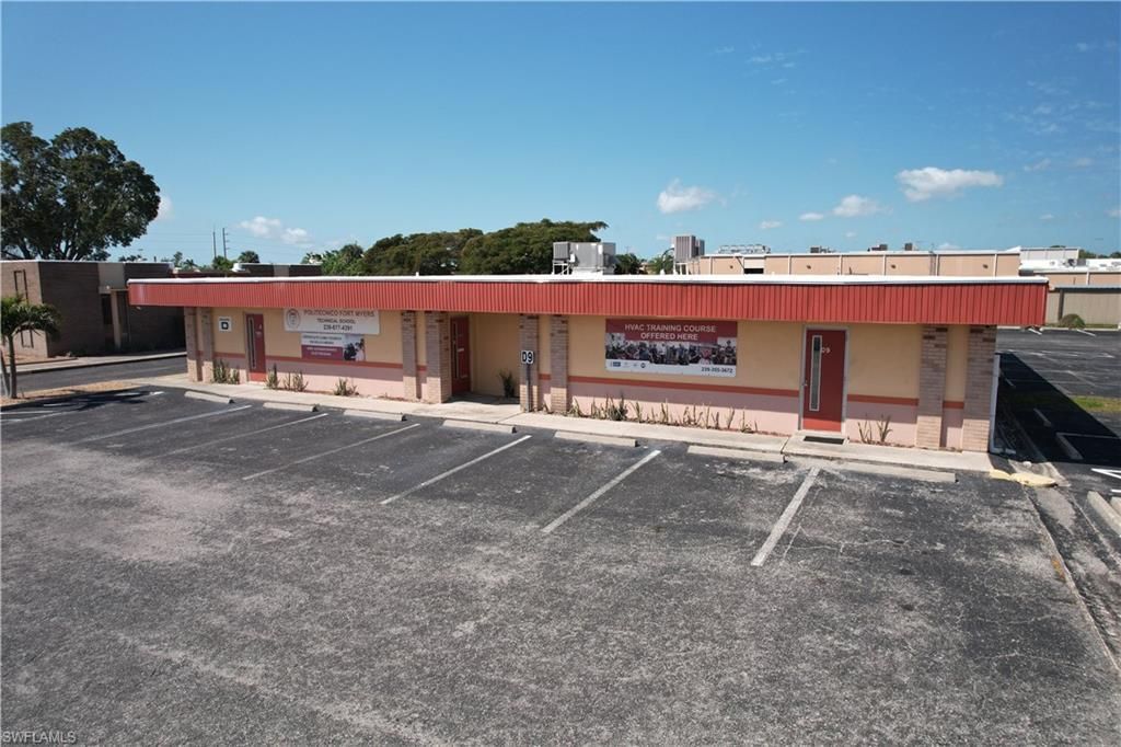 3900 Broadway , Fort Myers, FL 33901 Photo