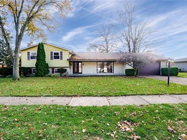 325 Beechgrove Drive, Englewood, OH 45322