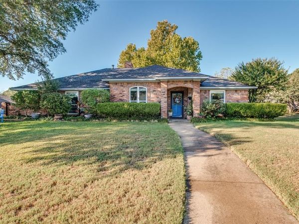 722 Corinthian Place, Duncanville, TX 75137