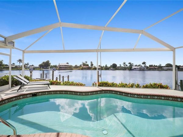 4530 W Coral CIR, FORT MYERS, FL 33903