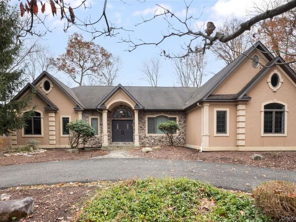 16 S De Baun Avenue, Airmont, NY 10901