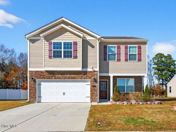 4444 Marthas Village Lane, Ayden, NC 28513