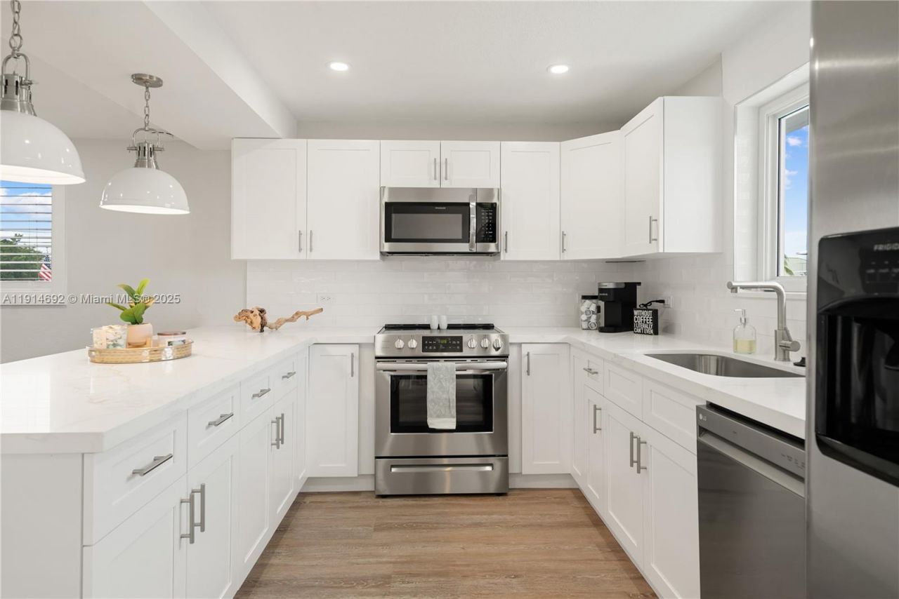 139 Marina Ave, Key Largo, FL 33037 Photo