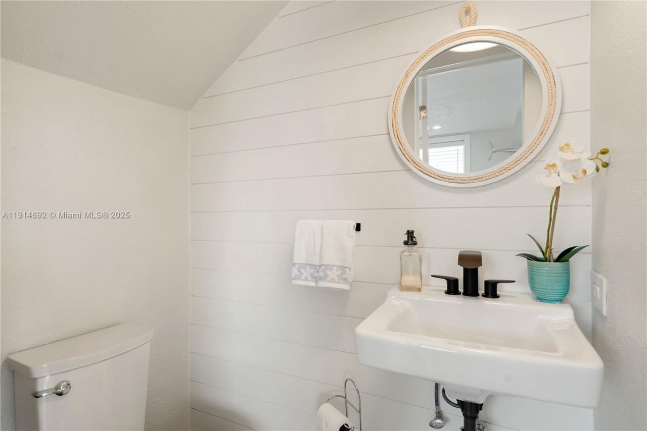 139 Marina Ave, Key Largo, FL 33037 Photo