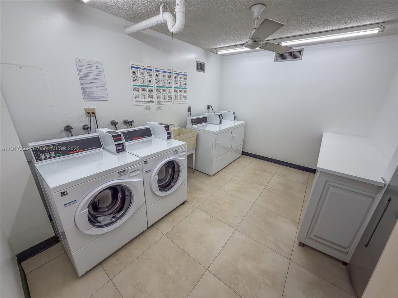 301 174th St, Unit 309, Sunny Isles Beach, FL 33160 Photo