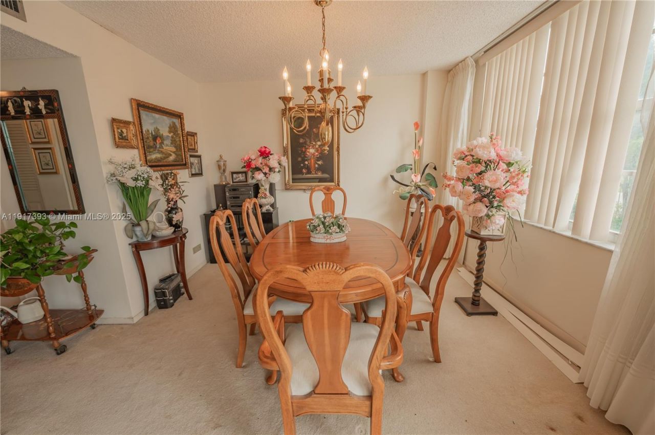 301 174th St, Unit 309, Sunny Isles Beach, FL 33160 Photo