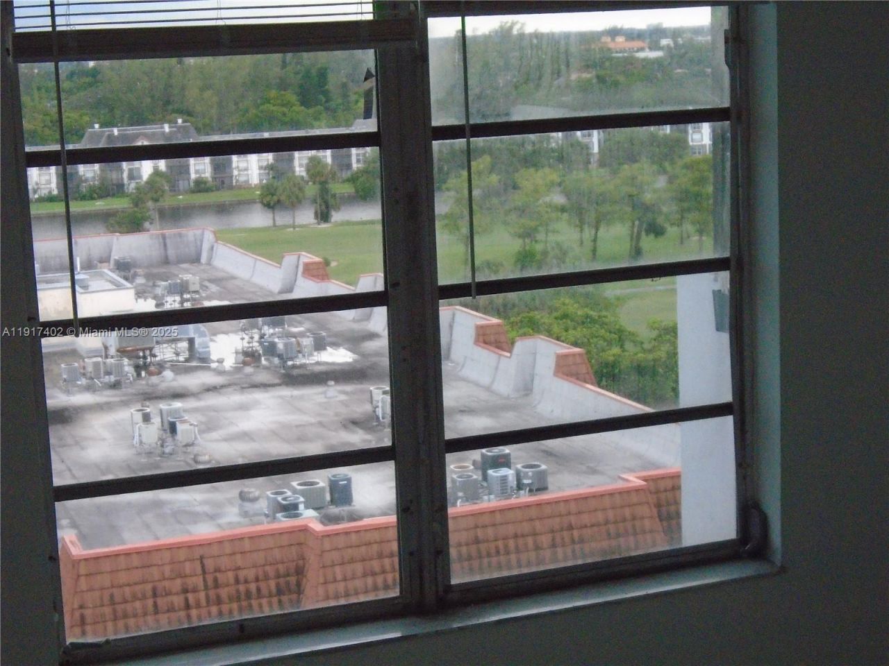 4174 Inverrary Dr, Unit 1004, Lauderhill, FL 33319 Photo