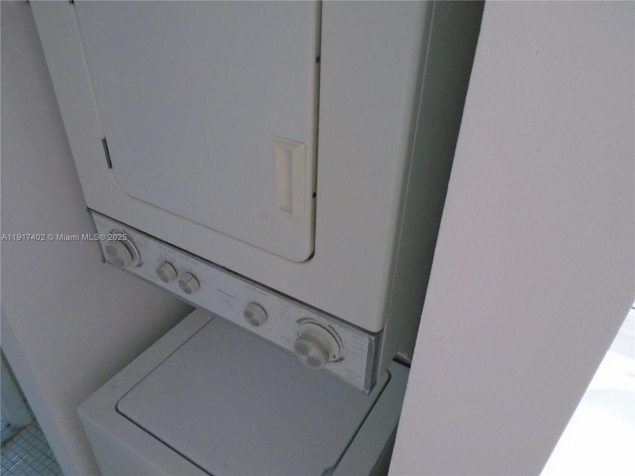 4174 Inverrary Dr, Unit 1004, Lauderhill, FL 33319 Photo