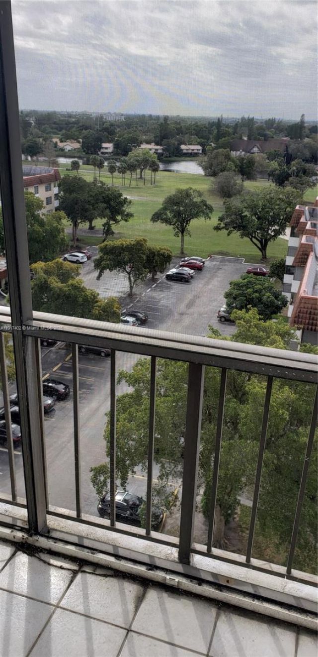 4174 Inverrary Dr, Unit 1004, Lauderhill, FL 33319 Photo