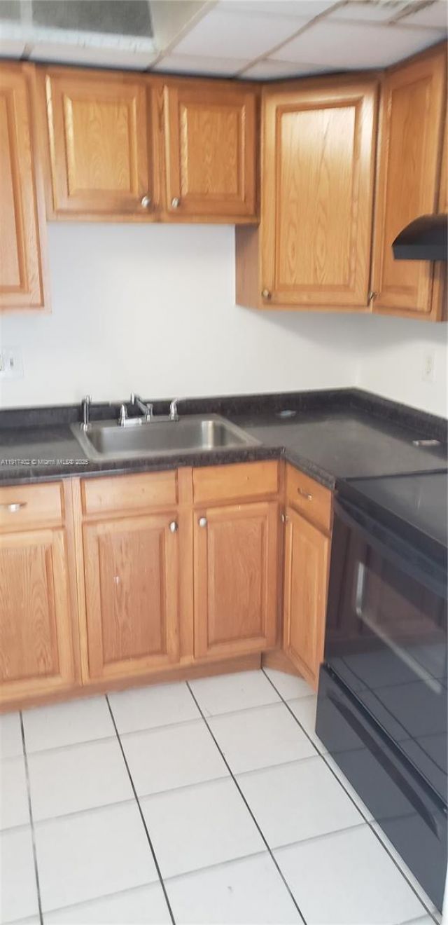 4174 Inverrary Dr, Unit 1004, Lauderhill, FL 33319 Photo