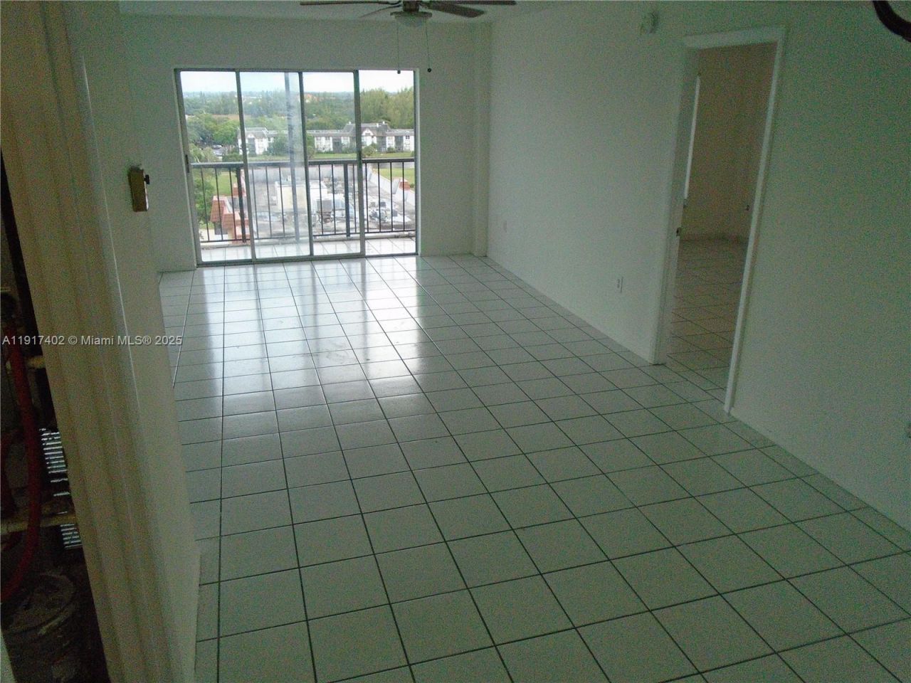 4174 Inverrary Dr, Unit 1004, Lauderhill, FL 33319 Photo