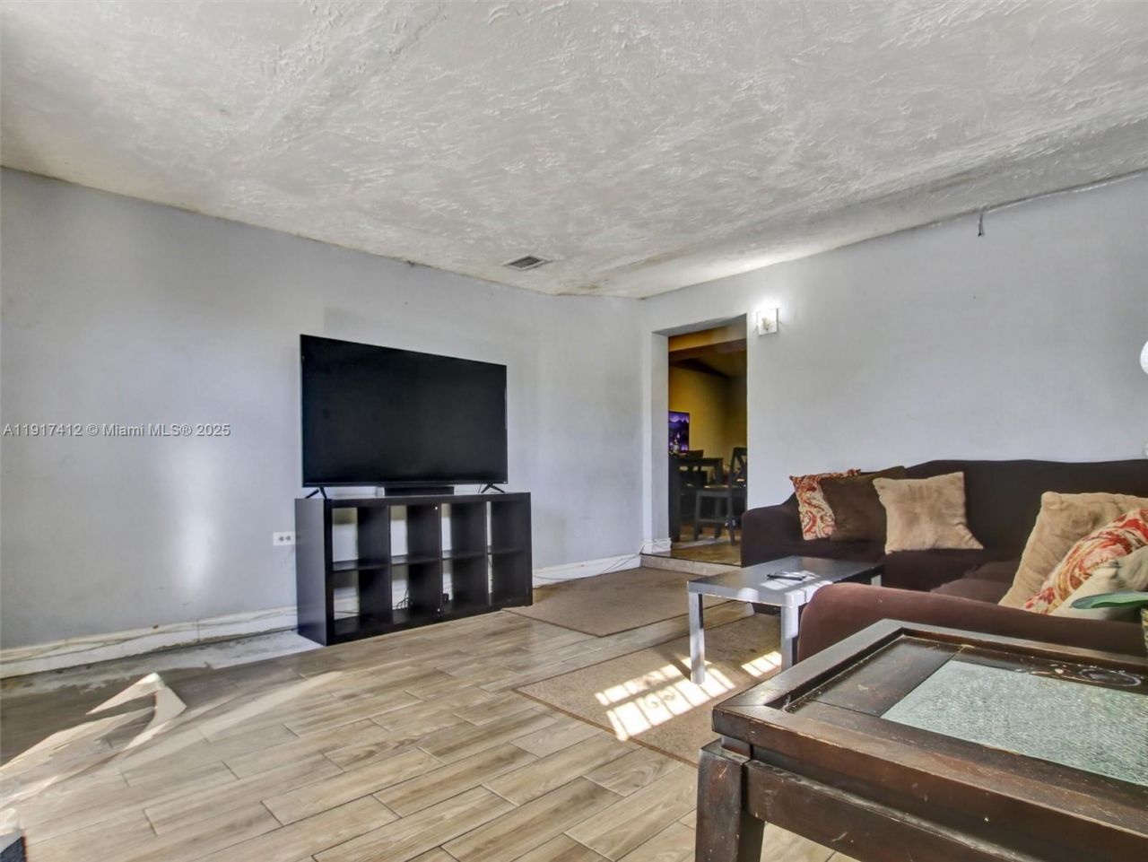 18701 NW 39th Ct, Miami Gardens, FL 33055 Photo