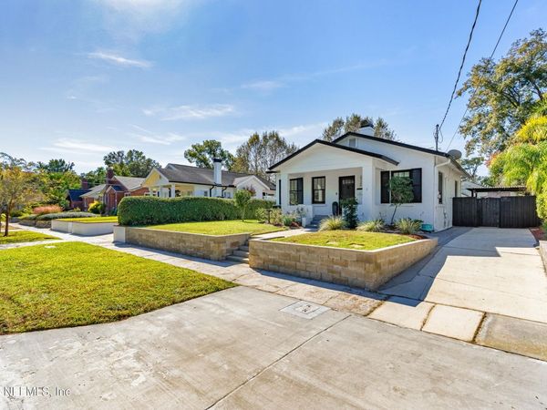 2720 FIELDSTON Lane, Jacksonville, FL 32207