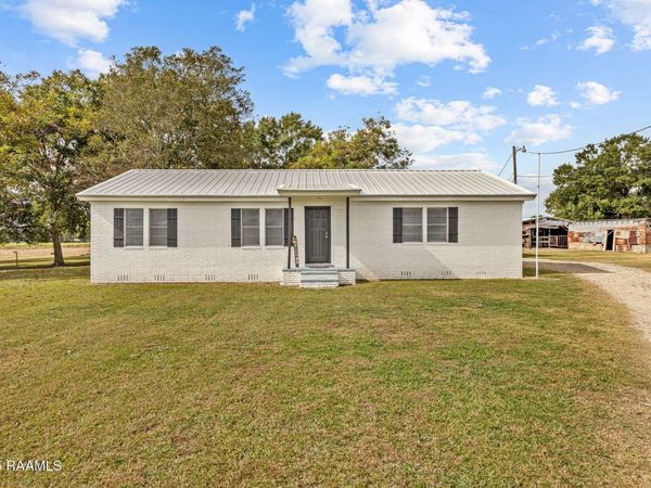 2132 Guillot Road, Youngsville, LA 70592